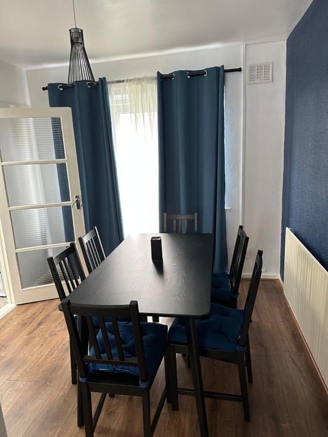 Lovely Spacious 3 Bedrooms House Birmingham Exteriör bild