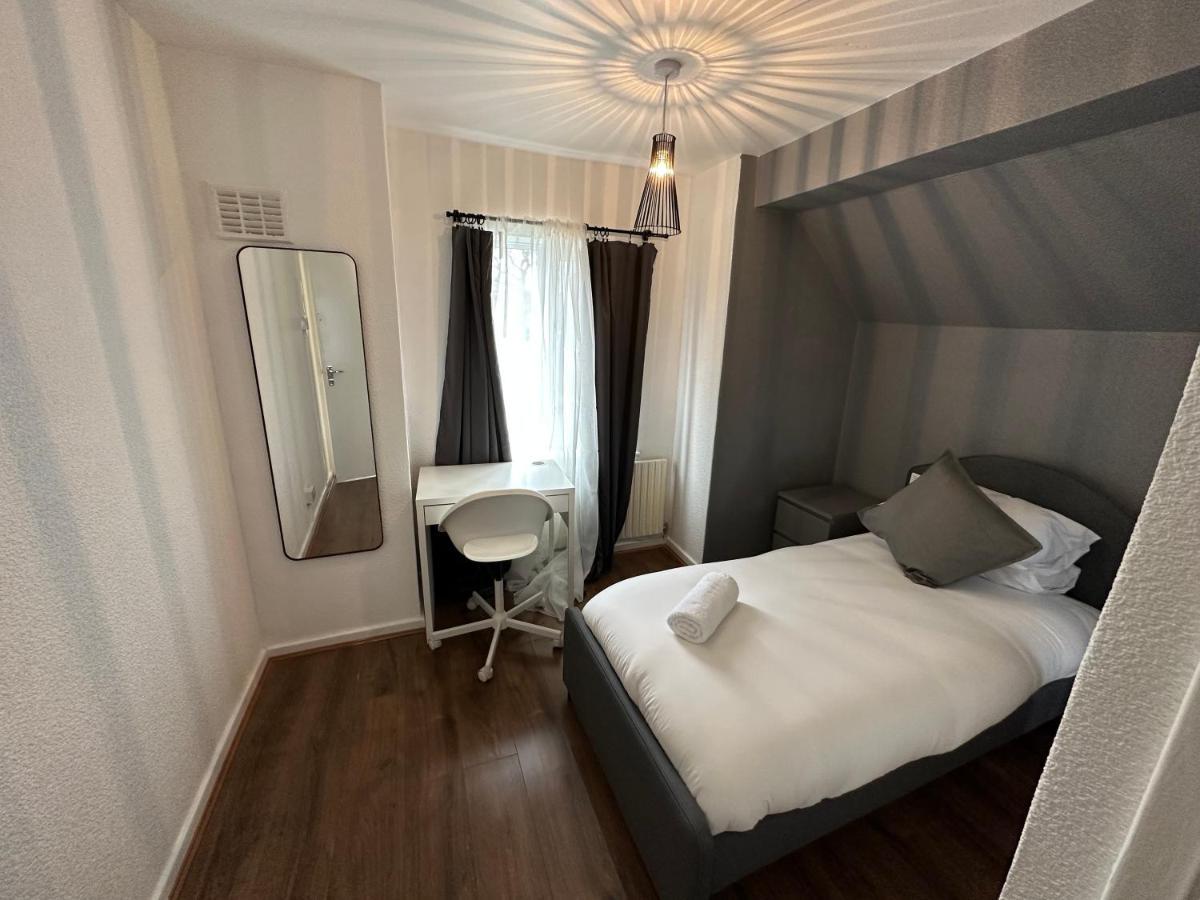 Lovely Spacious 3 Bedrooms House Birmingham Exteriör bild